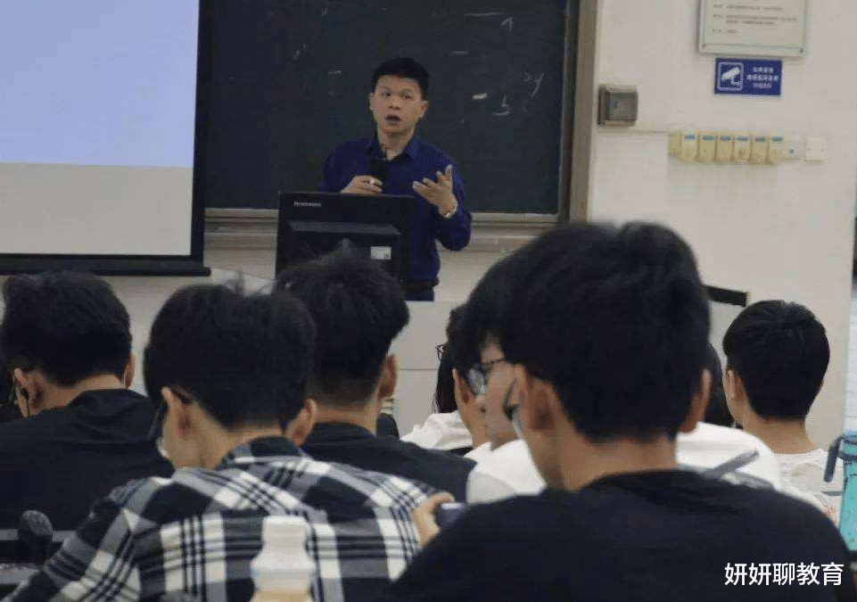 专升本|4个“就业难”的专科专业，如不幸被录取，最好选择“专升本”