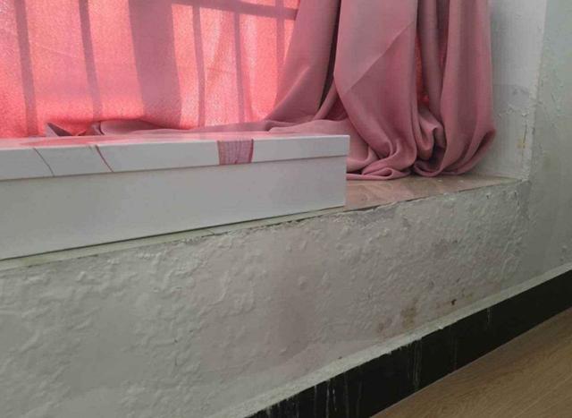 ▲家里装修这个位置一定要贴瓷砖，若是工人没贴，当场让他返工