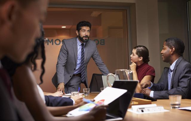 ##与同事相处，弄明白这三件事，就能不给自己惹麻烦