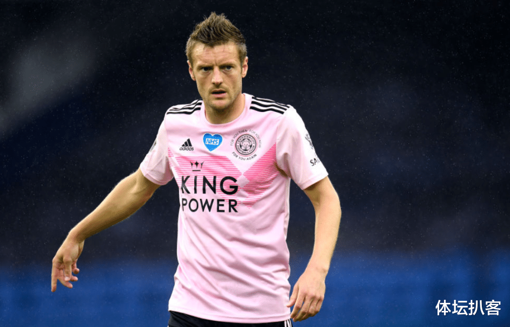 「英超」1-2！英超大黑马12天双线崩盘，连续4场不胜，到手欧冠资格悬了！