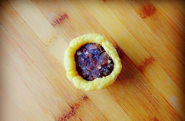 #红薯#入夏，这饼我就经常做，香甜筋道，拿着吃很过瘾，连续几个吃不够