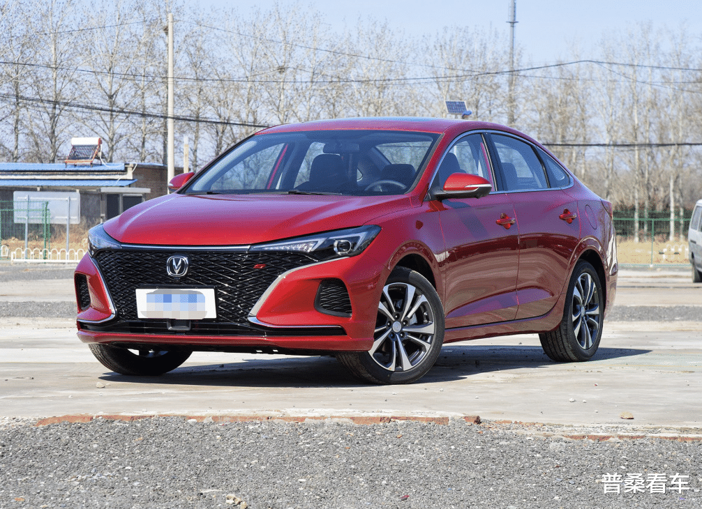 『大众汽车』长安总算扬眉吐气！发动机堪称世界级，158Ps大众都垂涎，才7.19W