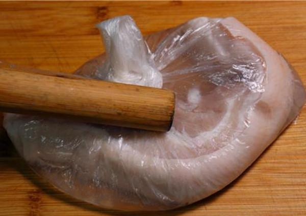 [食材]不管是炖什么肉，焯水前记得加上这一步，脏东西自己都会跑出来！