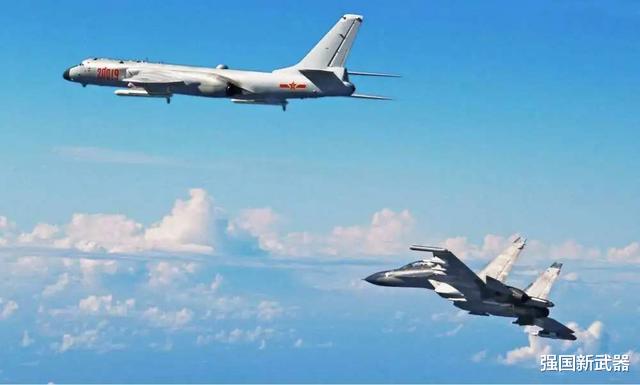 轰炸机|7月30日重大宣布,轰-6J具备全天候战斗力,能带3倍导弹猎杀航母