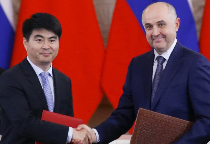 华为|100%使用华为设备！华为获大国力挺，特朗普暴跳如雷