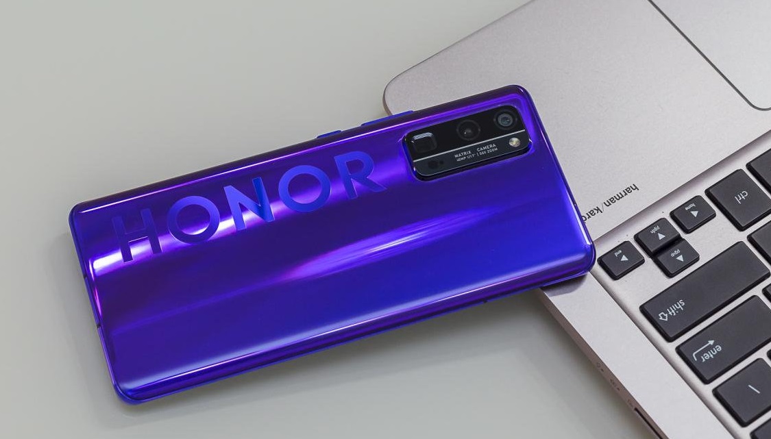 「华为荣耀」华为难承友商压力？新旗舰价格大跳水，网友：买早了……