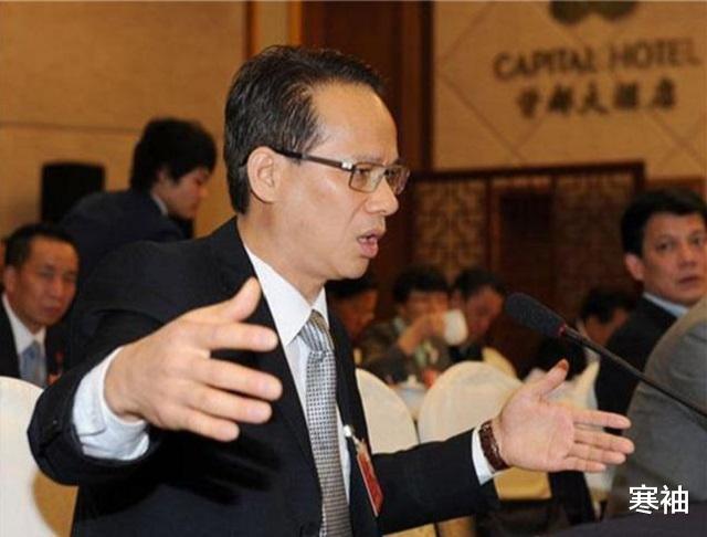 寒袖|“东莞酒店”老大梁耀辉，从慈善家到嫌疑人，贪心不足被判无期！