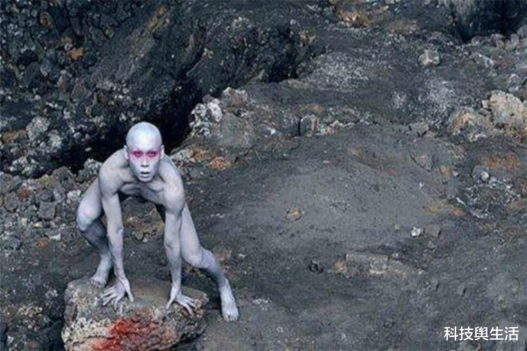 金字塔|地心人存在吗？一对夫妇曾发现秘密通道，是通往地心世界入口吗？