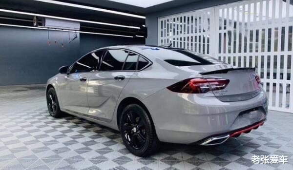 本田雅阁|从17.2万跌到13万，不买雅阁就买它，车长4米9标配9AT，双层隔音