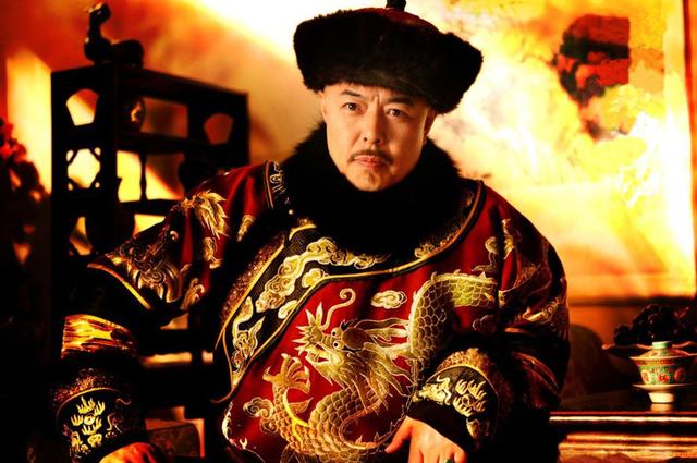 #秦始皇#和珅临死前打开乾隆给他的保命符，他为何一脸黑线，转身上吊了