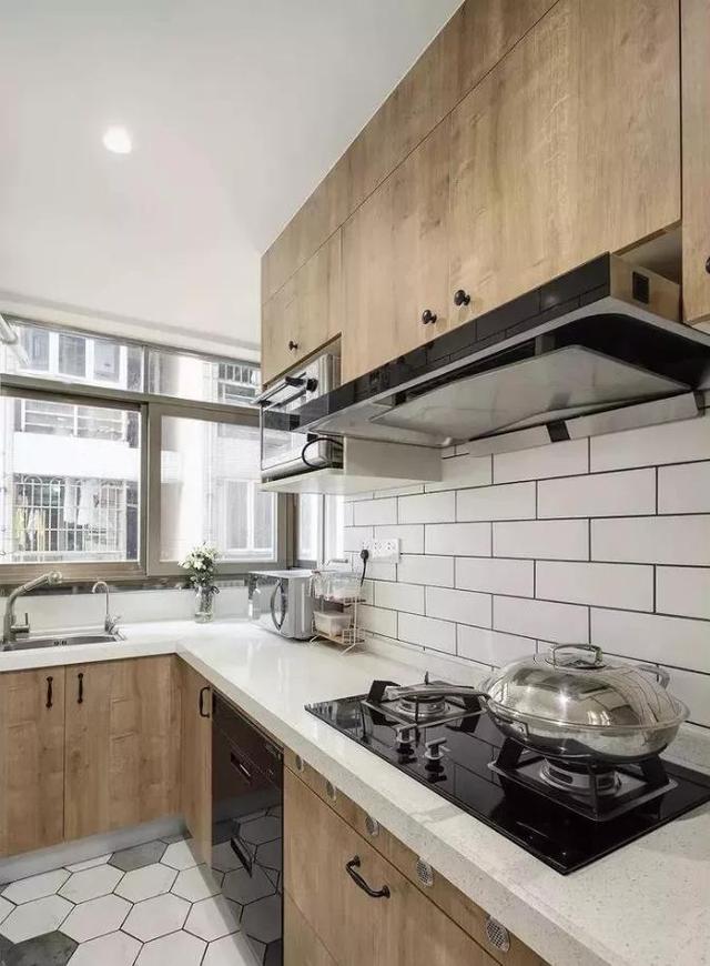 全装修|橱柜装修的7个技巧你了解吗？厨房这样装，提升颜值还实用！