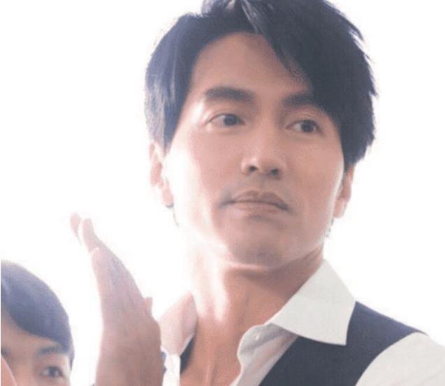 [言承旭]有种“蜕变”叫43岁言承旭，剪去19年长发，帅成了“初恋男神”