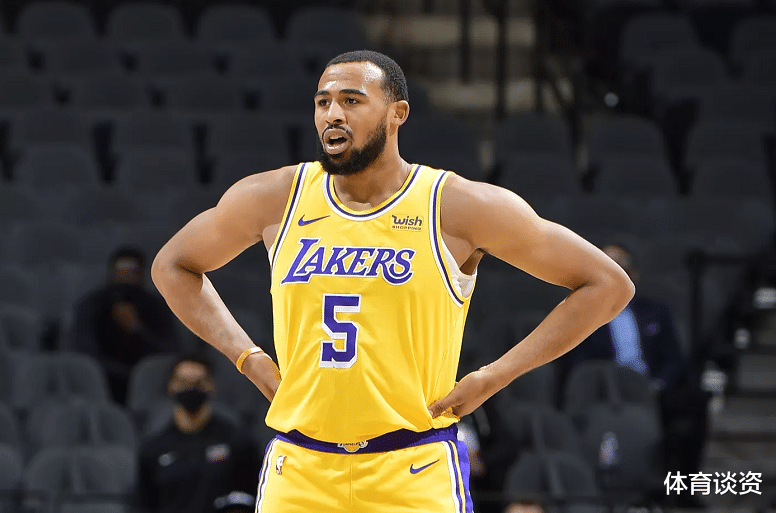 湖人队|正负值-22!湖人还给22分钟,感谢詹姆斯的特权,真铁了心培养你