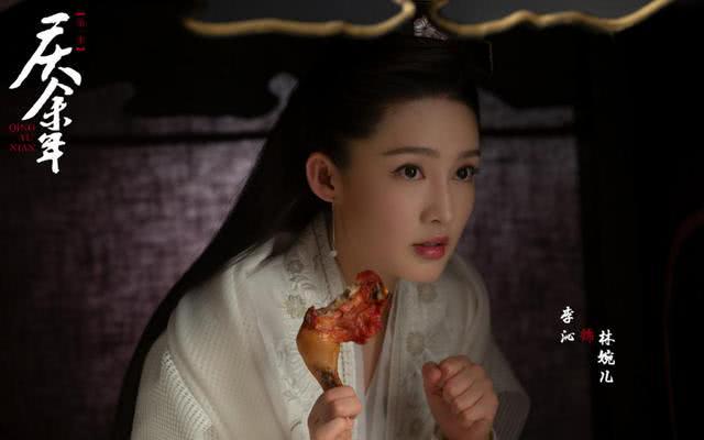 李沁▲看完这期《王牌对王牌》，我知道李沁不能大火的原因了