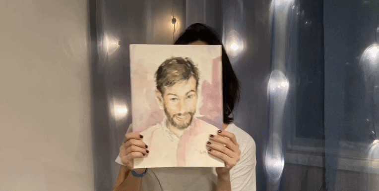 孙燕姿■孙燕姿办线上演唱会庆祝出道20周年,歌声依然动听并大秀绘画功底