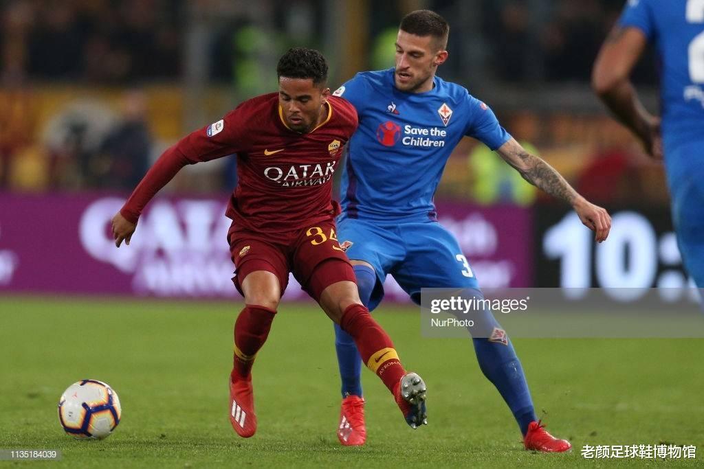 克鲁伊维特：巴斯滕接班人，身体被掏空的巴萨9号28岁告别豪门，32岁力不从心退役