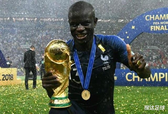 恩戈洛·坎特■身家2.2亿！29岁世界冠军终于换车了：开上了大奔，走上人生巅峰