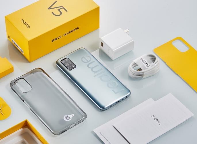 realme|1399元就能买到5G手机，当OPPO玩起性价比，连小米都不是对手