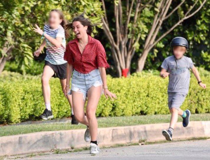 好莱坞|好莱坞最甜cp分手？！高富帅大佬抛弃“男友”，热恋甜美邦女郎