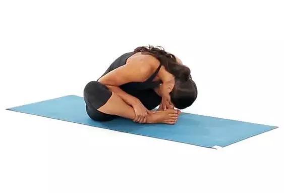 『』睡前常做这5个瑜伽体式腿就细了