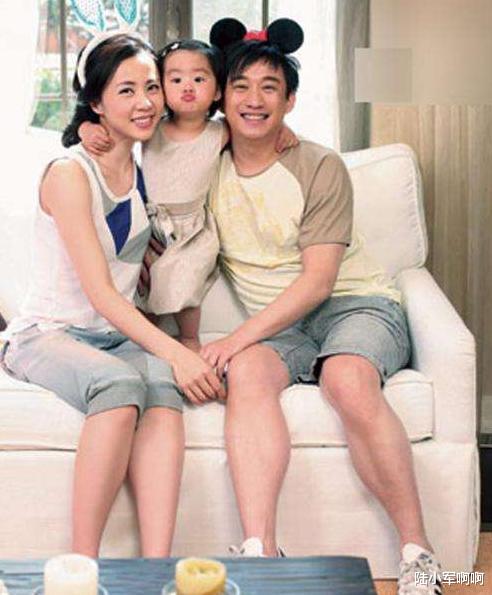 孙莉|孙莉刚入学就被黄磊“骗到手”？看她的入学照，难怪黄磊那么猴急