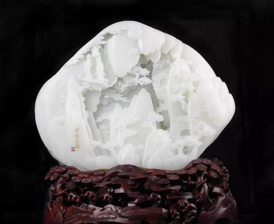 玉雕|山子雕该如何欣赏？为什么它的收藏价值更高？