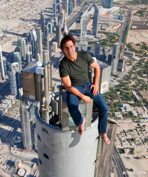 「成龙」成龙谈阿汤哥搏命拍电影：徒手爬大楼是骗人的，你真的相信他在爬吗？