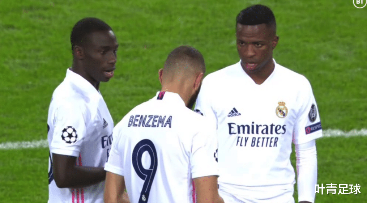 皇家马德里|93分钟绝平,0-2到2-2!皇马疯狂之战,4大巨星绝境爆发