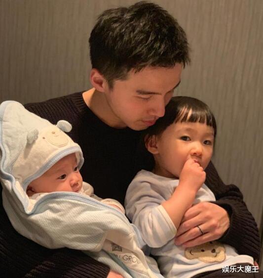 结婚|棒棒堂成员杨奇煜官宣结婚，晒与妻子甜蜜合影：我是她的人，她是我女王