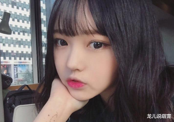 情侣交往时，女生要是有下面这些行为，你们的关系就危险了