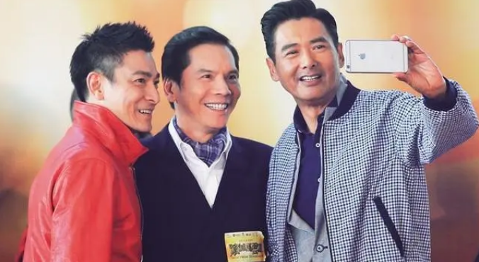 颜夕趣史|他是北京90年代的混混，追着向华强打到深圳，仅凭一把刀闯浙江村