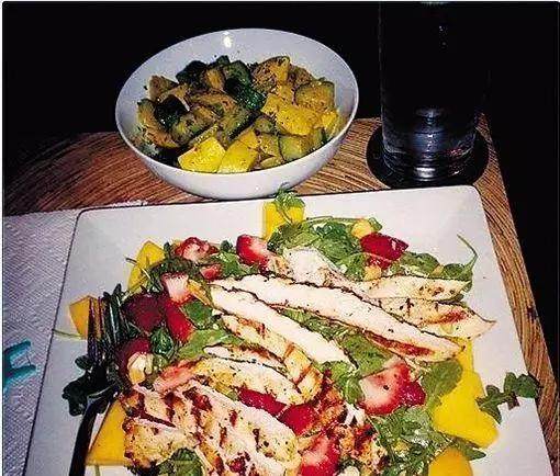 『周琦』为何周琦去NBA没有增肌，因为不努力