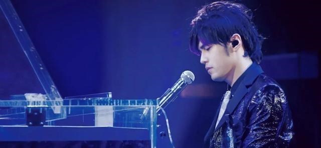 周杰伦：周杰伦出道20年，最火的时候有多火？这里有你不知道的13件事