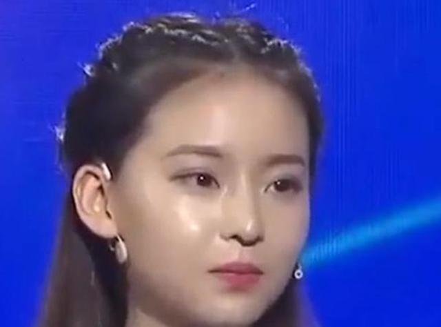 刘亦菲|妻子长相神似刘亦菲，丈夫每天深吻11次，妻子无奈上节目哭诉