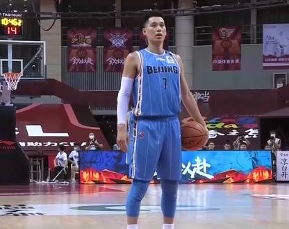 广东男篮|广东神奇逆转豪取31连胜！威姆斯40+17，杜锋咆哮裁判怒摔战术板