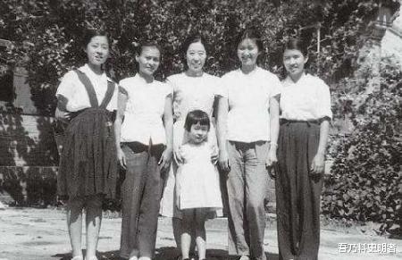 八宝山|她是哈佛大学博士，回国后人们才知其父亲是主席，去世后葬八宝山