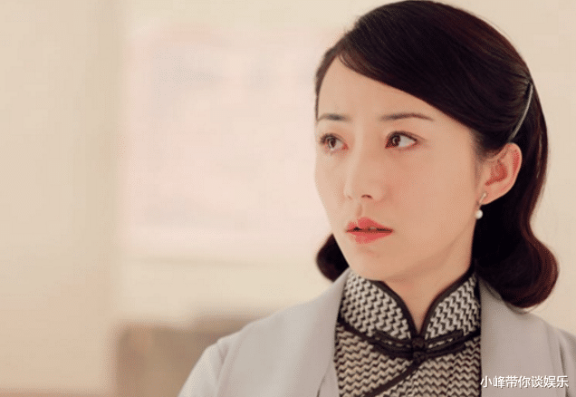 『赵雅芝』韩雪第一次上农村厕所，脱口而出7个字，素质是装不出来的