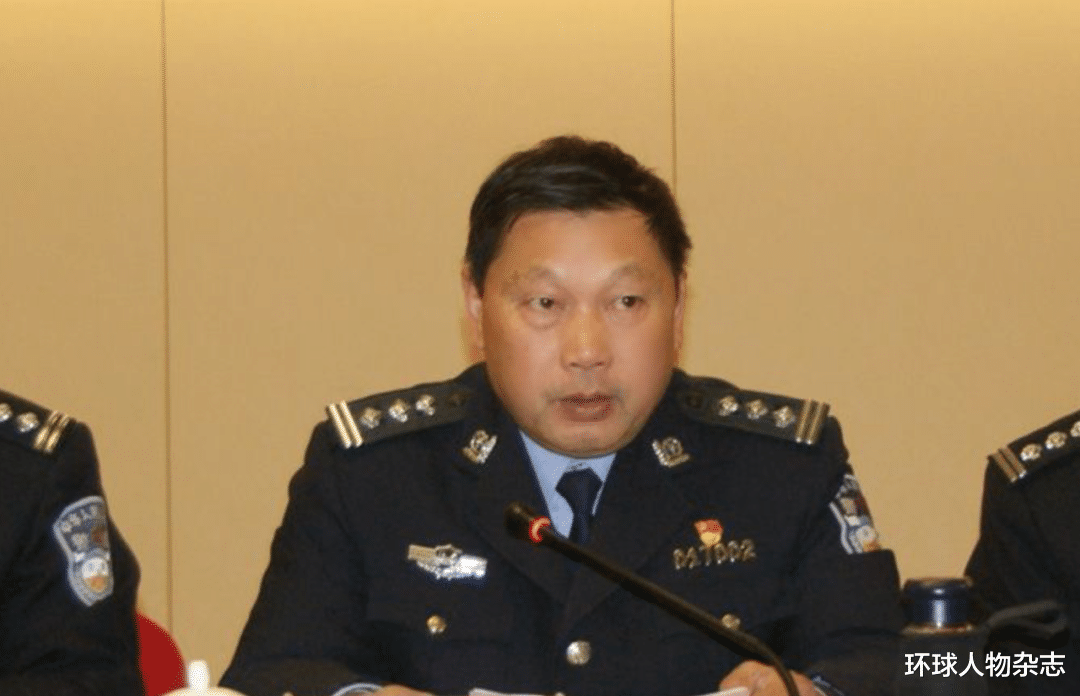 丁志华|昔日“警界英雄”自首！破了惊天爆炸案的他，如何走到这一步？