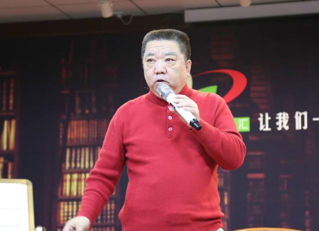 郭德纲|痛骂郭德纲没艺德，当年还想打郭德纲，因面相在圈内无人敢惹他？