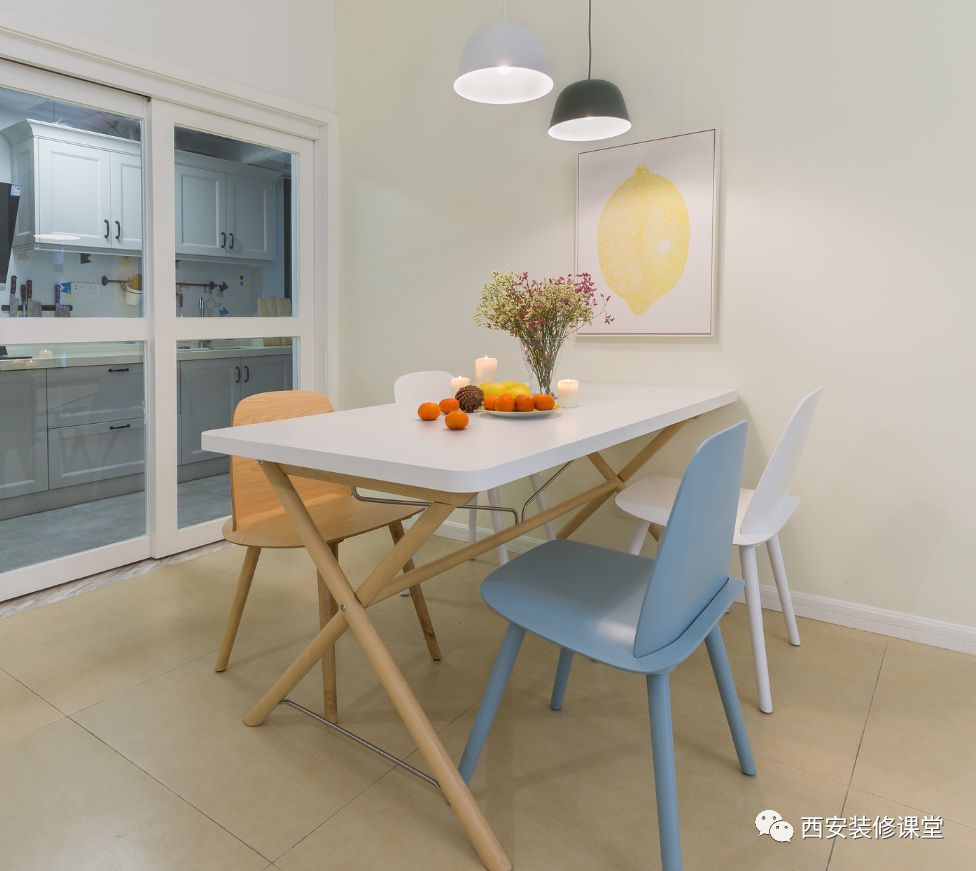 ：145m2四房清新，无任何造型，连石膏线都没有