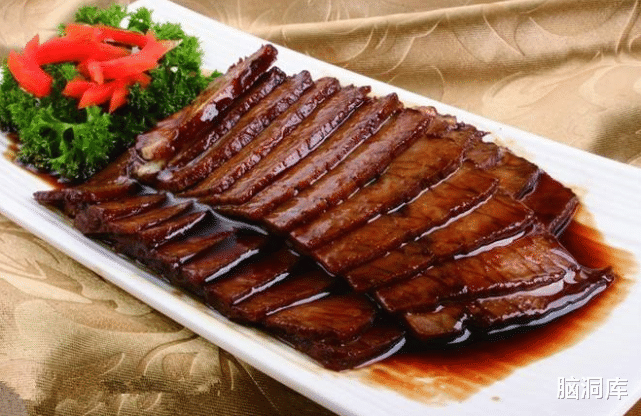 「牛肉」“假牛肉”是怎么制成的呢？看完原材料，你还敢买便宜的牛肉吗？