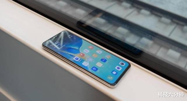 vivo|上市一个月降至2440元，双模5G+4400万AF双摄，可惜依旧卖不动