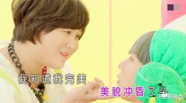 『贾玲』贾玲有多想红？公开背叛恩师冯巩，综艺节目上狂吃辣椒狠吹啤酒