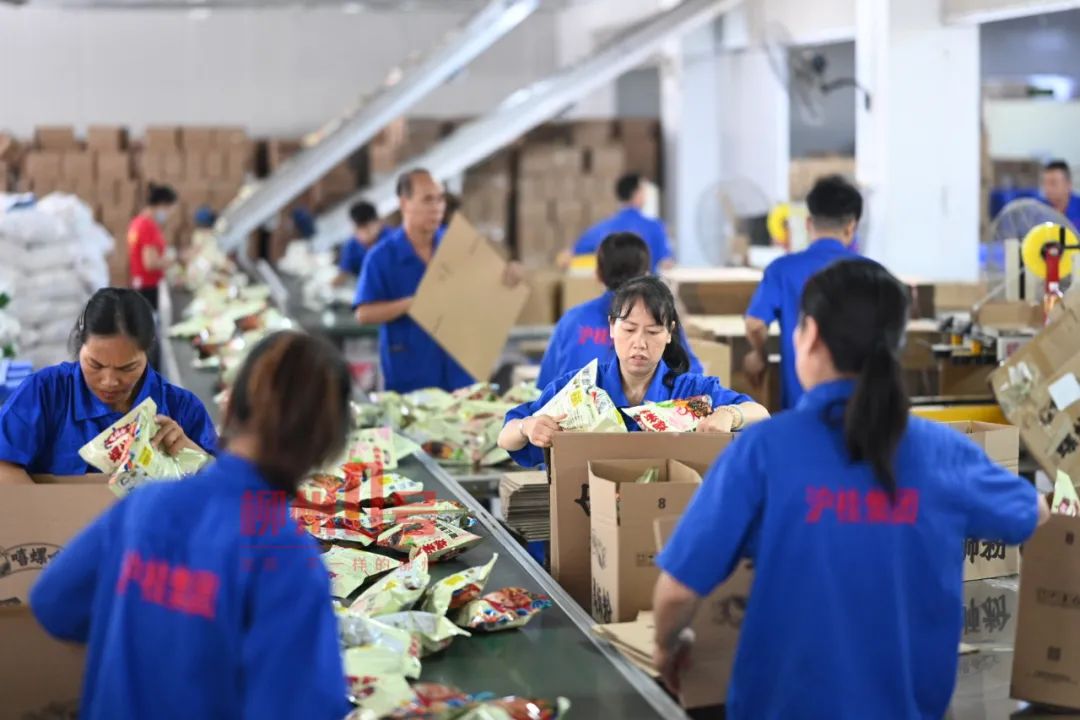 柳州|大热门！“李子柒”要来建厂！柳州最新震撼大片出炉，又美出了新高度…