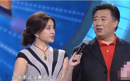 刘晓庆|1987年, 陈国军把刘晓庆背到山上逼她上吊, 刘晓庆跪地大哭: 我错了!