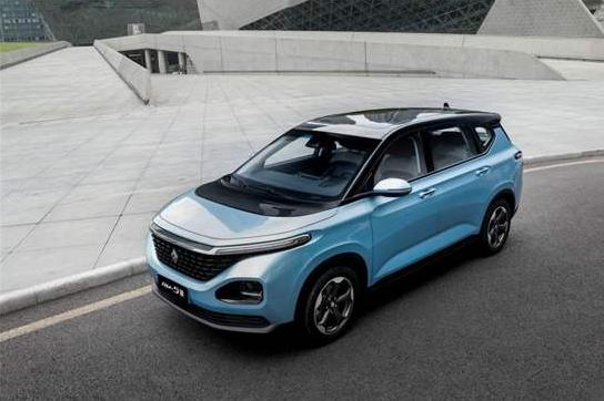 【宝骏】国产车里最便宜最好看的车是哪一款车?网友:非宝骏 RM-5莫属