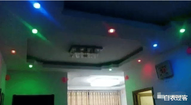 「」女子出差一个月，装修交给婆婆，回来一打开家门…哈哈哈哈刺激