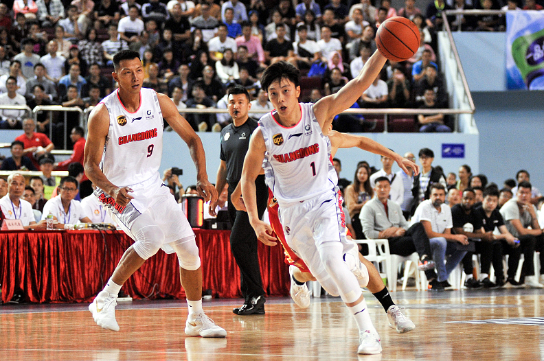 『广东男篮』继赵睿之后，广东宏远男篮再出顶薪，这个人就是近日进步飞快的他