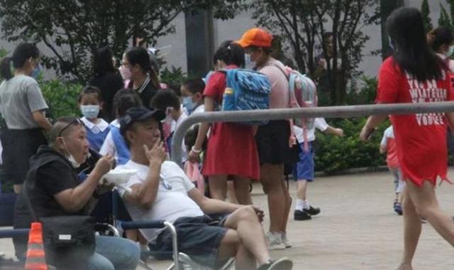 周星驰|周星驰多次用代号“9527”，到底是什么梗？用粤语读才知其中含义