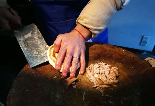 汉堡包|为什么肉夹馍是健康食品,汉堡包有肉有菜却被认为垃圾食品